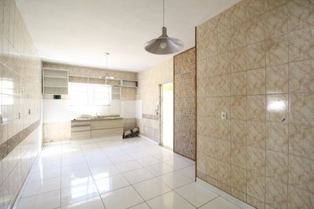 Casa de condomínio para alugar com 160m², 3 quartos e 2 vagasCozinha