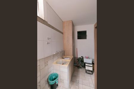 Casa à venda com 318m², 4 quartos e 3 vagas Casa à venda com 318m², 4 quartos e 3 vagasÁrea de Serviço