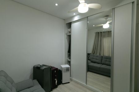 Casa à venda com 318m², 4 quartos e 3 vagas Casa à venda com 318m², 4 quartos e 3 vagasQuarto 3