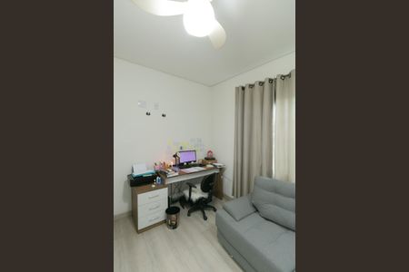 Casa à venda com 318m², 4 quartos e 3 vagas Casa à venda com 318m², 4 quartos e 3 vagasQuarto 3