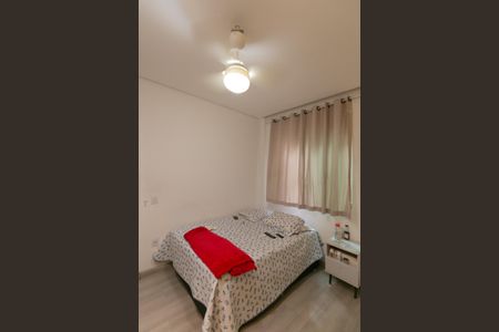 Casa à venda com 318m², 4 quartos e 3 vagas Casa à venda com 318m², 4 quartos e 3 vagasQuarto 4