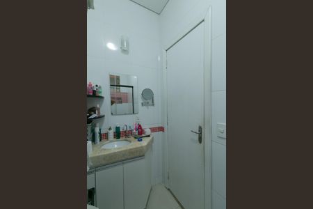 Casa à venda com 318m², 4 quartos e 3 vagas Casa à venda com 318m², 4 quartos e 3 vagasBanheiro