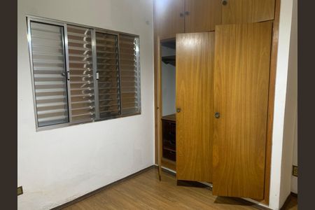 Casa à venda com 160m², 4 quartos e 4 vagas