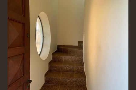 Casa à venda com 160m², 4 quartos e 4 vagas