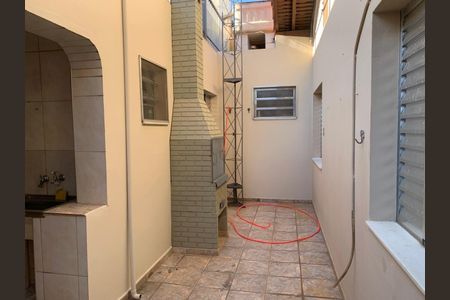 Casa à venda com 160m², 4 quartos e 4 vagas
