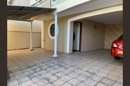 Casa à venda com 160m², 4 quartos e 4 vagas
