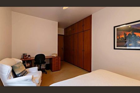Casa à venda com 358m², 4 quartos e 4 vagas