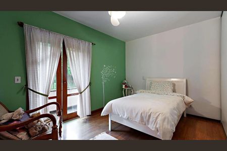 Casa à venda com 358m², 4 quartos e 4 vagas