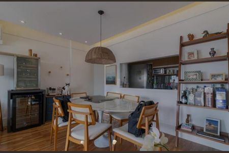 Apartamento à venda com 70m², 2 quartos e 2 vagas
