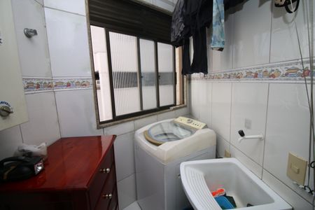 Apartamento à venda com 76m², 2 quartos e 1 vagaÁrea de Serviço