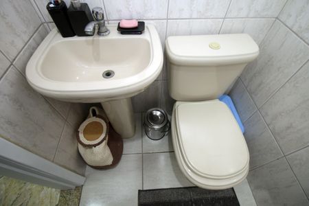 Apartamento à venda com 76m², 2 quartos e 1 vagaBanheiro Social