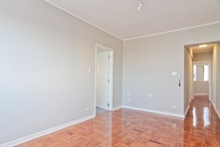 Apartamento à venda com 75m², 2 quartos e 1 vaga Apartamento à venda com 75m², 2 quartos e 1 vagaSala
