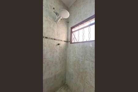 Casa à venda com 90m², 4 quartos e 2 vagasBanheiro Social