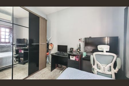 Casa à venda com 90m², 4 quartos e 2 vagasQuarto 2