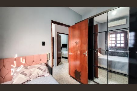 Casa à venda com 90m², 4 quartos e 2 vagasQuarto 2