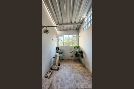 Casa à venda com 90m², 4 quartos e 2 vagasLavanderia