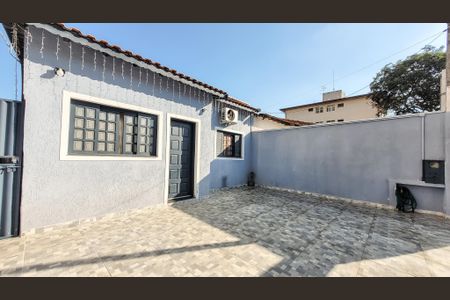 Casa à venda com 90m², 4 quartos e 2 vagasGaragem