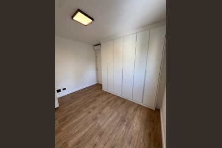 Apartamento à venda com 220m², 3 quartos e 3 vagas Apartamento à venda com 220m², 3 quartos e 3 vagasFoto 10