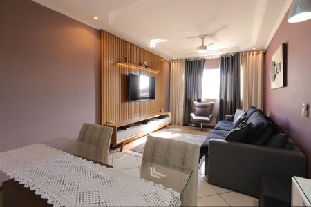 Casa à venda com 150m², 3 quartos e 3 vagasSala