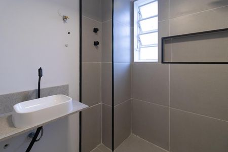 Apartamento à venda com 67m², 2 quartos e sem vaga Apartamento à venda com 67m², 2 quartos e sem vagaBanheiro