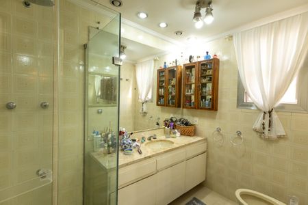 Apartamento para alugar com 119m², 2 quartos e 2 vagasBanheiro/ Suíte