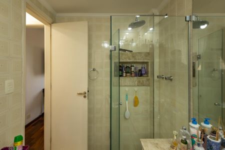 Apartamento para alugar com 119m², 2 quartos e 2 vagasBanheiro da suíte