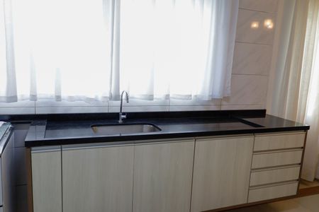 Casa à venda com 179m², 3 quartos e 4 vagas Casa à venda com 179m², 3 quartos e 4 vagasCozinha