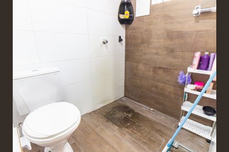 Casa à venda com 120m², 3 quartos e 1 vaga Casa à venda com 120m², 3 quartos e 1 vagaBanheiro da Suíte