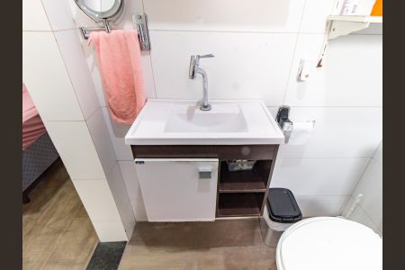 Casa à venda com 120m², 3 quartos e 1 vaga Casa à venda com 120m², 3 quartos e 1 vagaBanheiro da Suíte