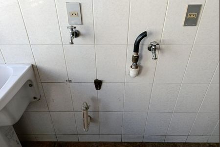 Apartamento à venda com 338m², 4 quartos e 3 vagas Apartamento à venda com 338m², 4 quartos e 3 vagasÁrea de Serviço