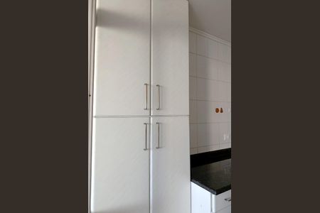 Apartamento à venda com 338m², 4 quartos e 3 vagas Apartamento à venda com 338m², 4 quartos e 3 vagasCozinha
