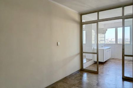 Apartamento à venda com 338m², 4 quartos e 3 vagas Apartamento à venda com 338m², 4 quartos e 3 vagasCopa