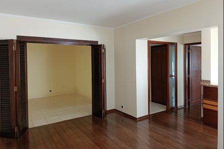 Apartamento à venda com 338m², 4 quartos e 3 vagas Apartamento à venda com 338m², 4 quartos e 3 vagasSala