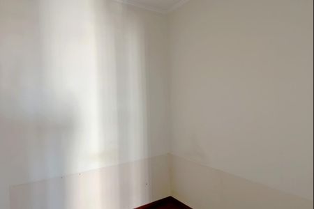 Apartamento à venda com 338m², 4 quartos e 3 vagas Apartamento à venda com 338m², 4 quartos e 3 vagasÁrea de Serviço