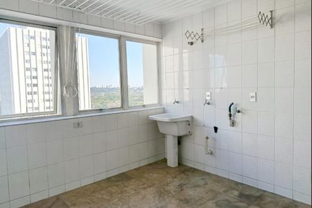 Apartamento à venda com 338m², 4 quartos e 3 vagas Apartamento à venda com 338m², 4 quartos e 3 vagasÁrea de Serviço