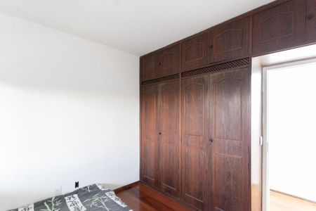 Casa à venda com 360m², 4 quartos e 3 vagasQuarto 2