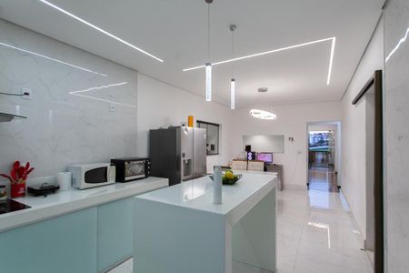 Casa à venda com 360m², 4 quartos e 3 vagasCozinha e Sala de Jantar