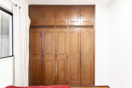 Casa à venda com 360m², 4 quartos e 3 vagasSuíte 2