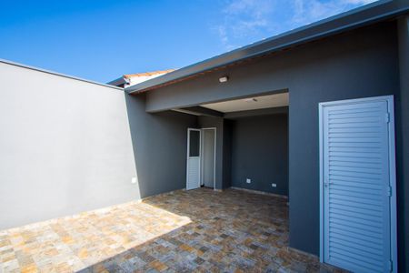Casa à venda com 114m², 2 quartos e 3 vagas Casa à venda com 114m², 2 quartos e 3 vagasCobertura
