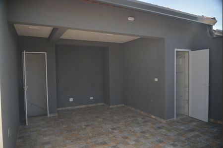 Casa à venda com 114m², 2 quartos e 3 vagasCobertura
