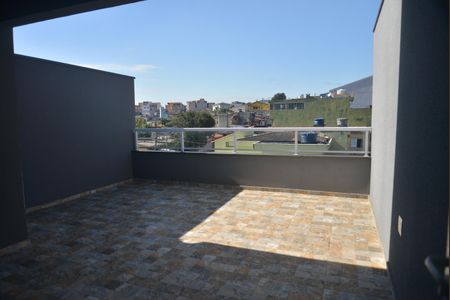 Casa à venda com 114m², 2 quartos e 3 vagasCobertura