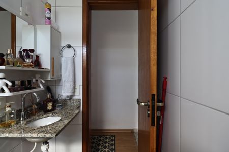 Apartamento à venda com 70m², 3 quartos e 1 vagaBanheiro Social