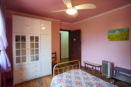 Casa à venda com 200m², 3 quartos e 3 vagasQuarto 2 - Segundo Andar