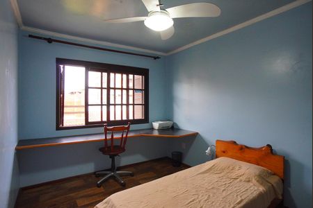 Casa à venda com 200m², 3 quartos e 3 vagasQuarto 3 - Segundo Andar