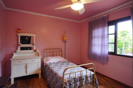 Casa à venda com 200m², 3 quartos e 3 vagasQuarto 2 - Segundo Andar