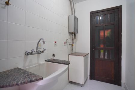 Casa à venda com 200m², 3 quartos e 3 vagasÁrea de Serviço