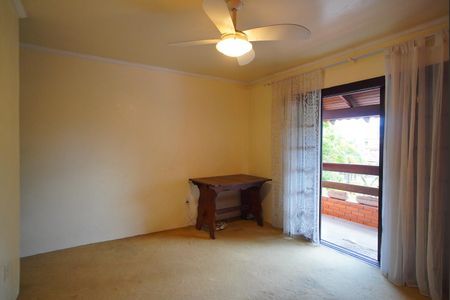 Casa à venda com 200m², 3 quartos e 3 vagasSuíte - Segundo Andar