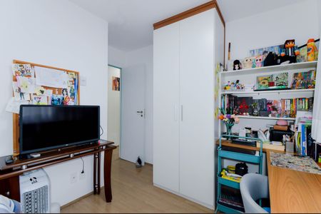 Apartamento à venda com 75m², 3 quartos e 2 vagasQuarto 2