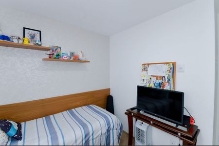 Apartamento à venda com 75m², 3 quartos e 2 vagasQuarto 2