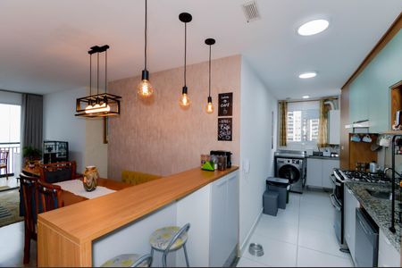 Apartamento à venda com 75m², 3 quartos e 2 vagasCozinha